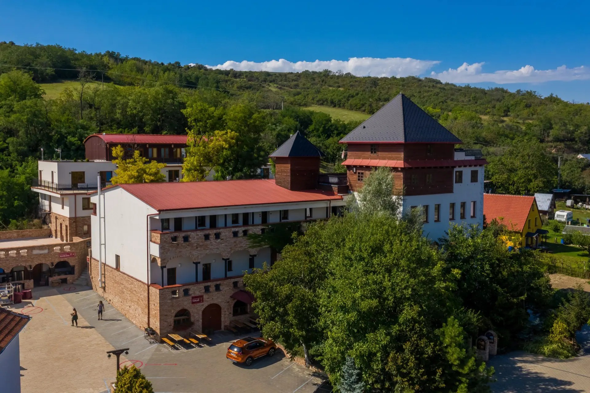 hotel-kurdejov